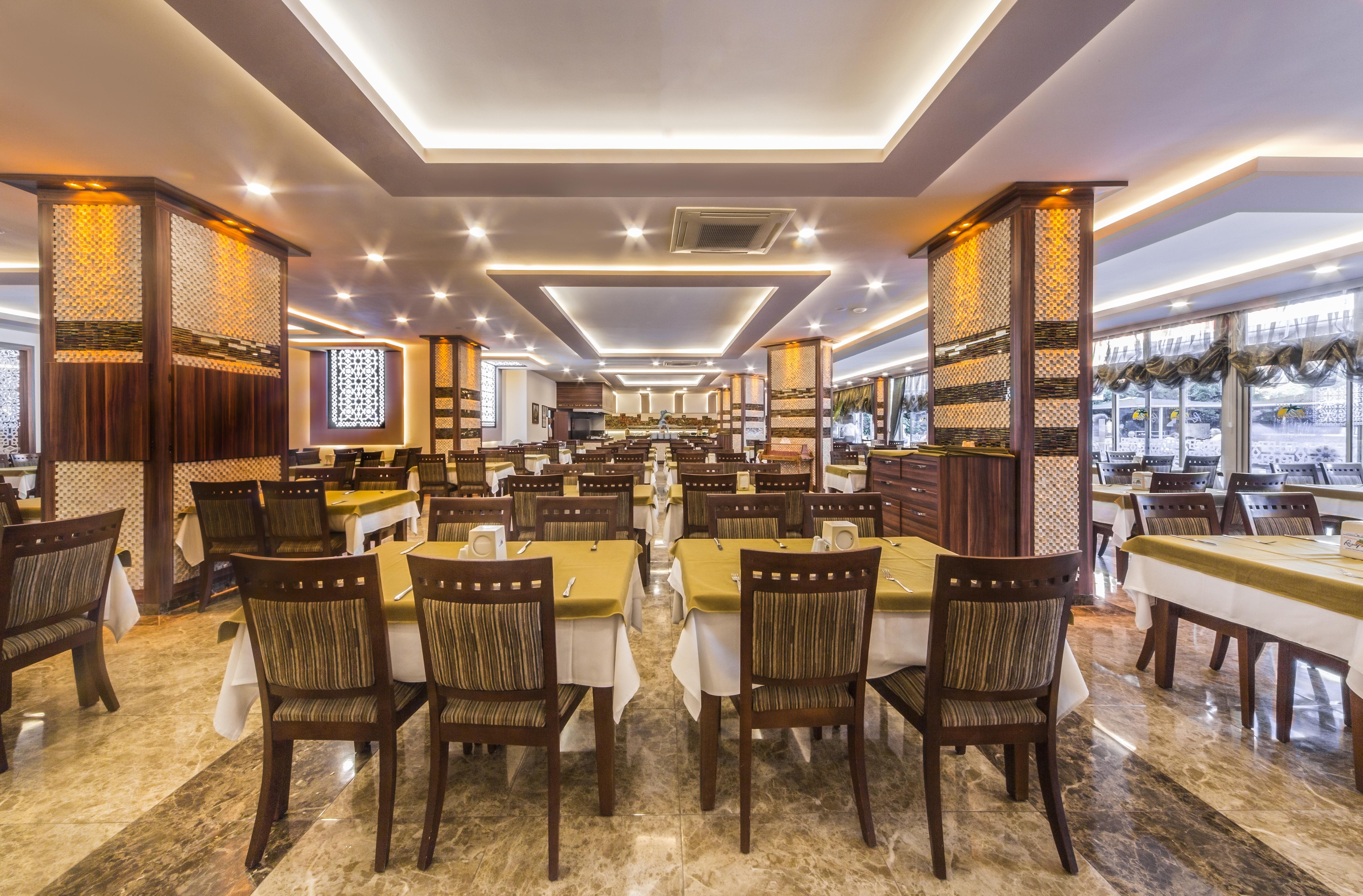 Kleopatra Royal Palm Hotel 阿拉尼亚 外观 照片