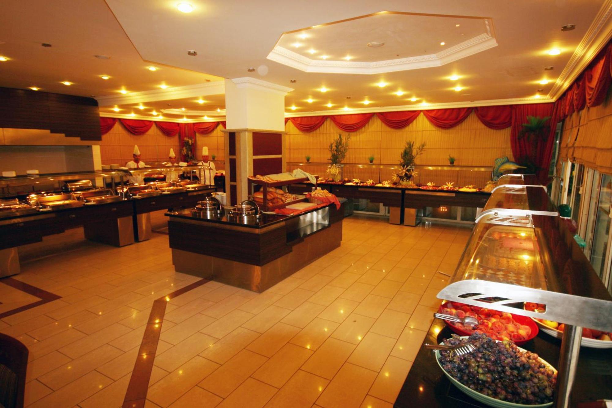 Kleopatra Royal Palm Hotel 阿拉尼亚 外观 照片