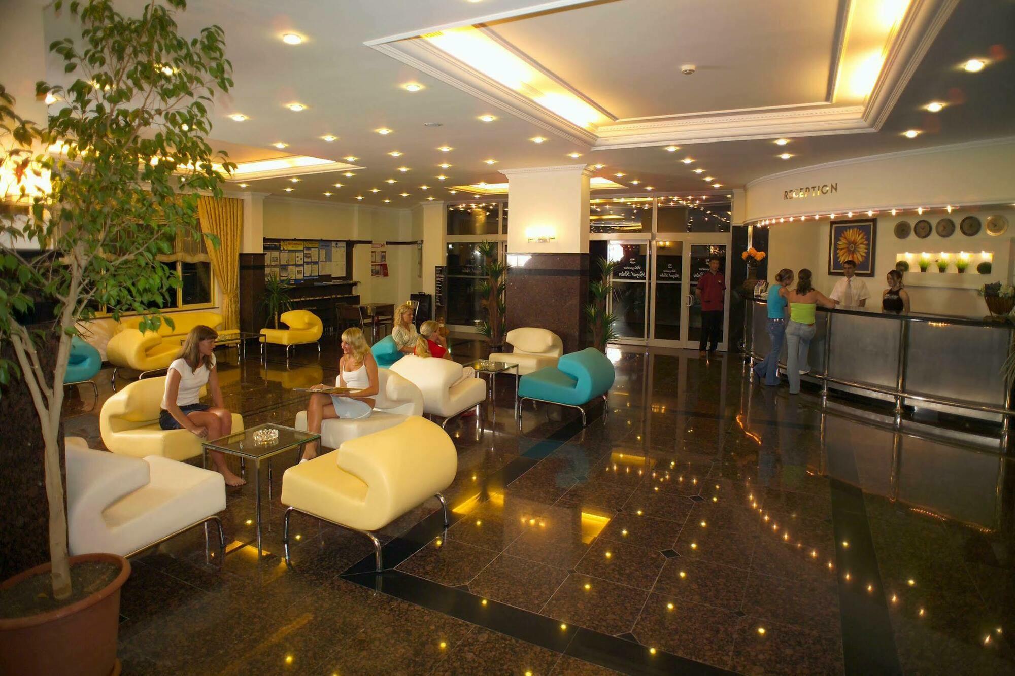 Kleopatra Royal Palm Hotel 阿拉尼亚 外观 照片
